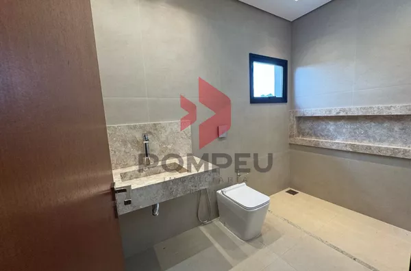 CASA Á VENDA CONDOMÍNIO MANACÁ