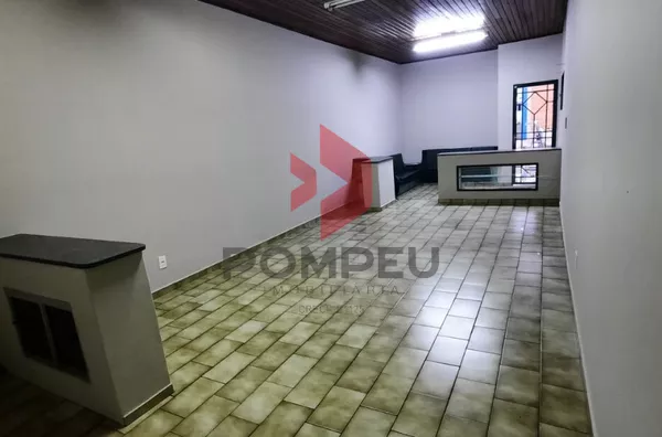CASA À VENDA CENTRO