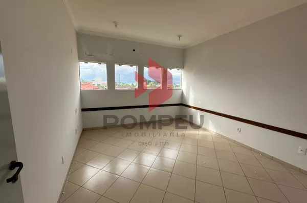 Rua José Corsino (12), 273 - W - Centro,