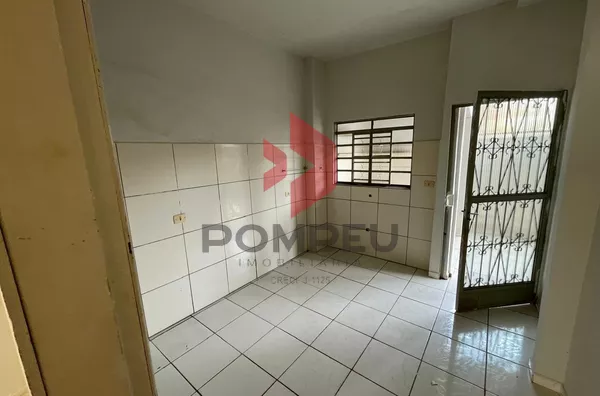 CASA - R. ANTONIO J. DA SILVA, 442-W, CENTRO