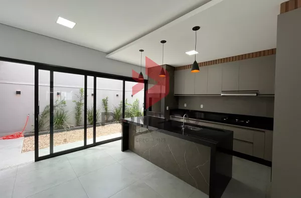 CASA À VENDA JD SANTA LUZIA