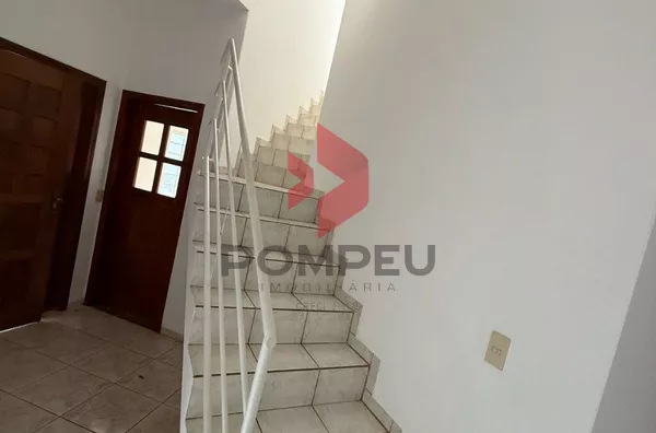 SOBRADO À VENDA JD RIO PRETO