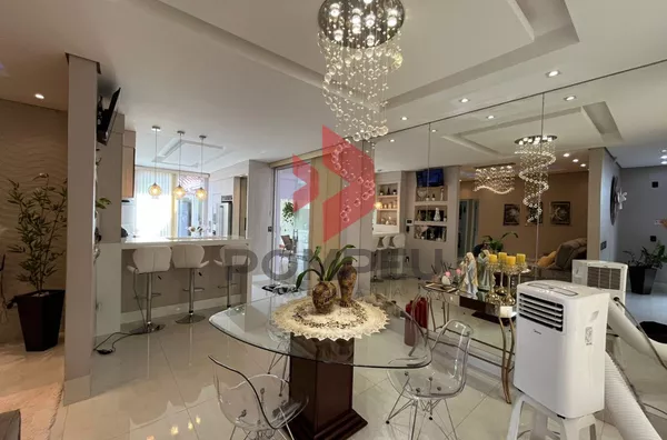 CASA  ALTO PADRÃO C/ 3 QUARTOS (1 STE) CENTRO