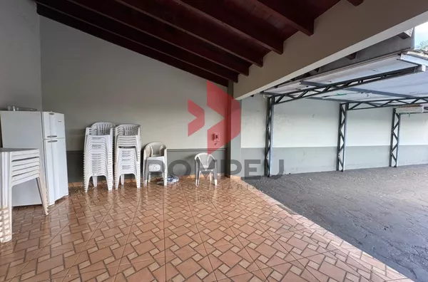 CASA DE FESTAS À VENDA