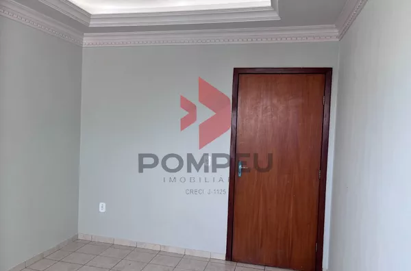 R. ANTONIO HORTOLANI, APTO 305, N° 53-N, CENTRO