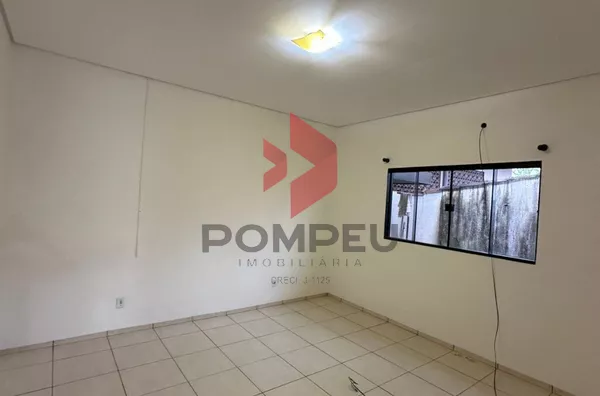 R. TREZE DE MAIO, 90-S, VILA PORTUGUESA