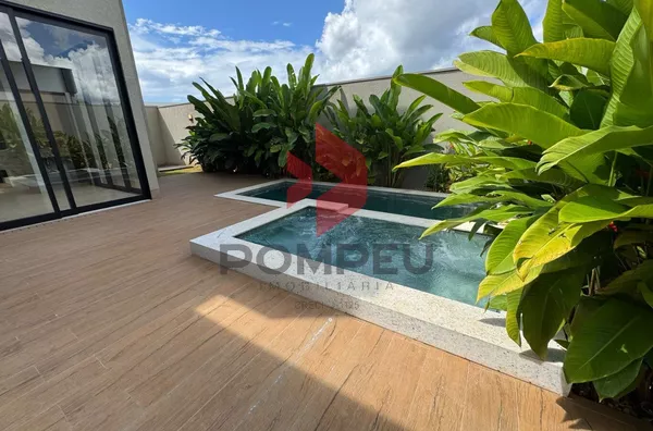 CASA Á VENDA CONDOMÍNIO MANACÁ