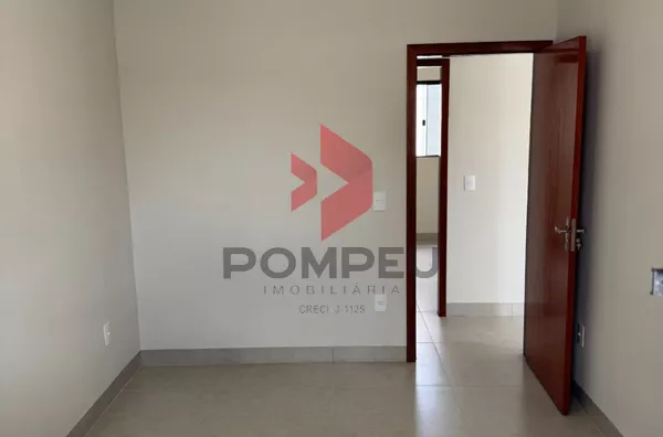 CASA À VENDA PARQUE DA MATA