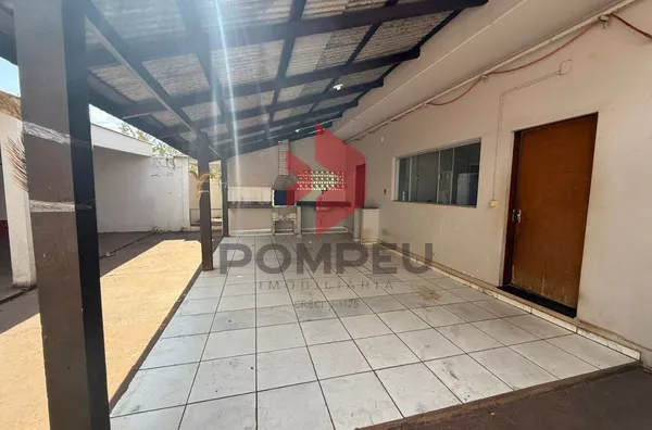 SALA COMERCIAL COM RESIDÊNCIA - AVENIDA TANCREDO DE ALMEIDA NEVES, 272-N, CENTRO