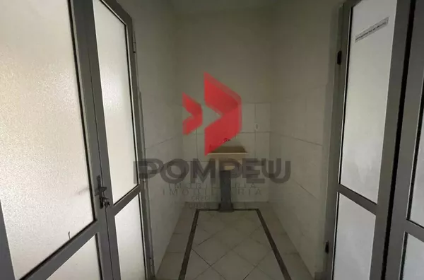 IMÓVEL COMERCIAL À VENDA 