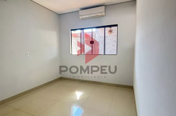 CASA À VENDA JD. ATLÂNTIDA