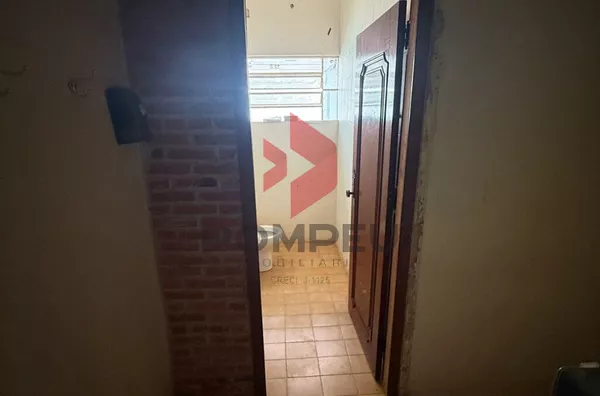 SALA COMERCIAL COM RESIDÊNCIA - AVENIDA TANCREDO DE ALMEIDA NEVES, 272-N, CENTRO