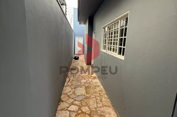 SOBRADO À VENDA JD RIO PRETO