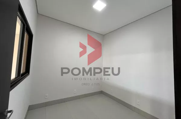 CASA À VENDA PQ DO BOSQUE 