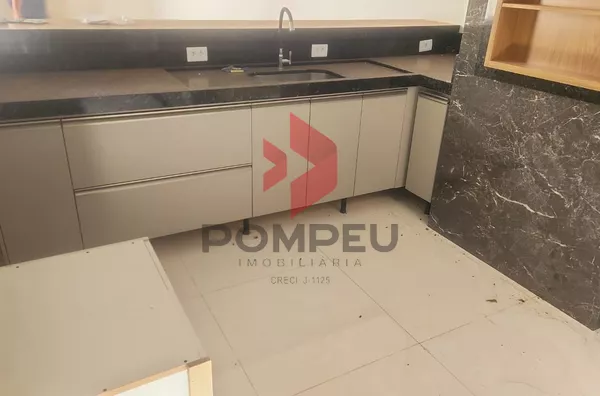 Casa a Venda alto padrão, com 03 quartos (1 suíte) Jd. Tarumã, Tangará Da Serra