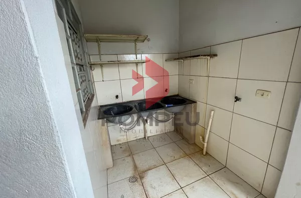 CASA - R. ANTONIO J. DA SILVA, 442-W, CENTRO