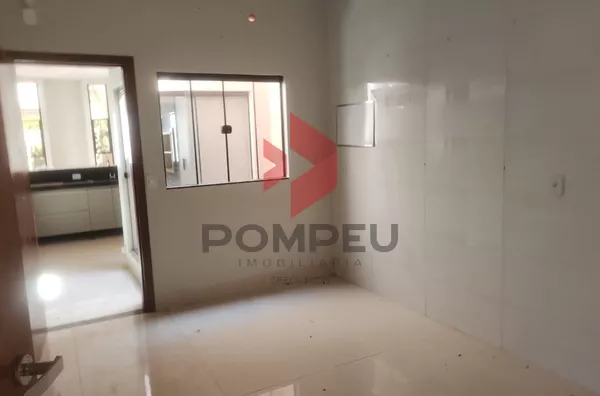 Casa a Venda alto padrão, com 03 quartos (1 suíte) Jd. Tarumã, Tangará Da Serra