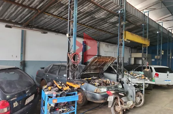 IMÓVEL COMERCIAL À VENDA CENTRO