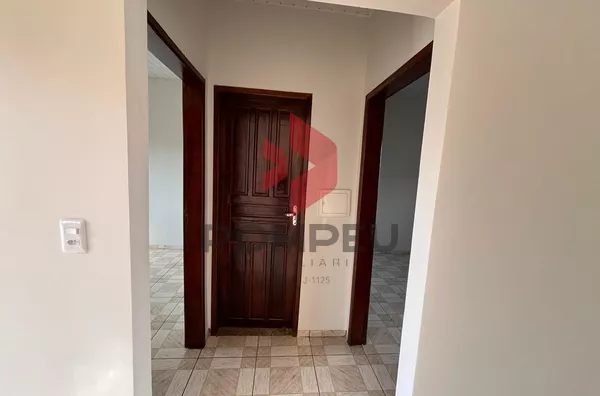 CASA À VENDA JD TAIAMÃ