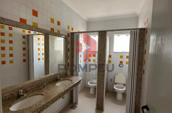 Rua José Corsino (12), 273 - W - Centro,