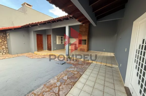 SOBRADO À VENDA JD RIO PRETO