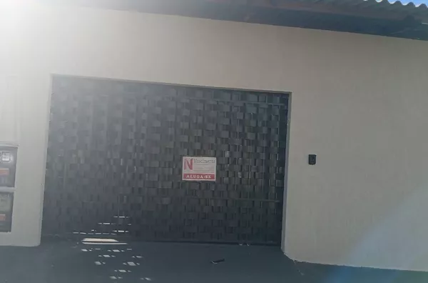 Casa Particular de Alvenaria para aluguel Quadra 46 Primavera