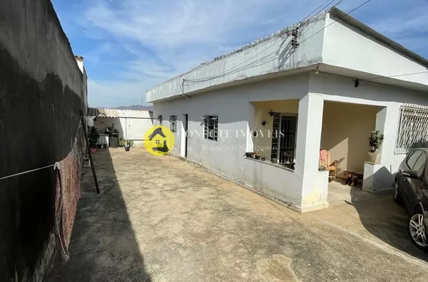 Lote para venda com Casa e 1 Barracão - Santa Cruz, Contagem