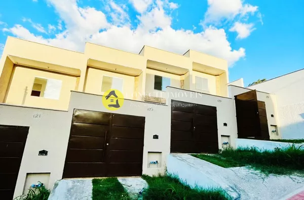 Casa geminada para venda, com 2 quartos e quintal -Alterosa 2 º Seção, Betim