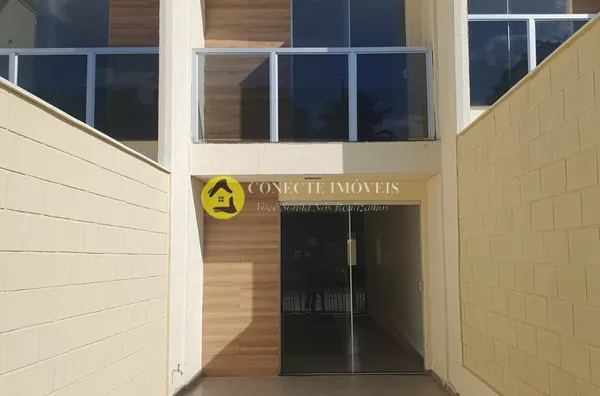 Casa geminada à venda com 2 quartos e quintal-  Chácara Betim, Betim