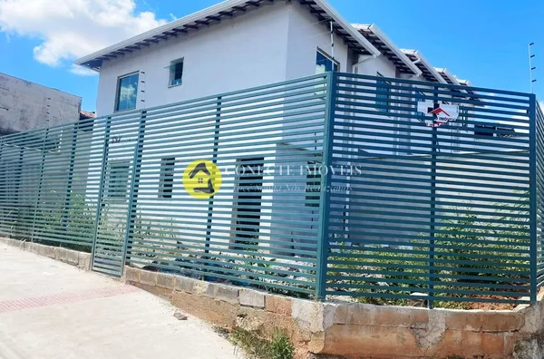 Casa para venda com quintal, 2 quarto(s), Piratininga, Belo Horizonte