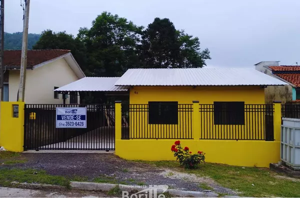 Casa para Venda em União da Vitória / PR no bairro Jardim Roseira