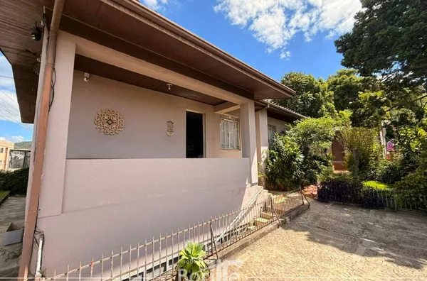 Casa para Venda em União da Vitória / PR no bairro São Basílio Magno
