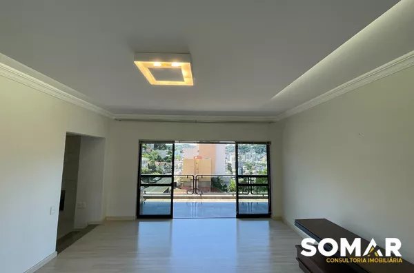 EXCLUSIVO    Apartamento com 4 quartos, sendo 2 suítes no centro de Joaçaba/SC! São 278m² muito bem distribuídos em um imóvel que vai te surpreender. Além disso, o edifício oferece piscina, salão de festas e sauna. Para completar, você terá à disposição 2 vagas de garagem!  ?Valor: R$ 1.500.000 ? Solicite mais informações aqui pelo direct ou no whatsapp: (49) 3030-0120
