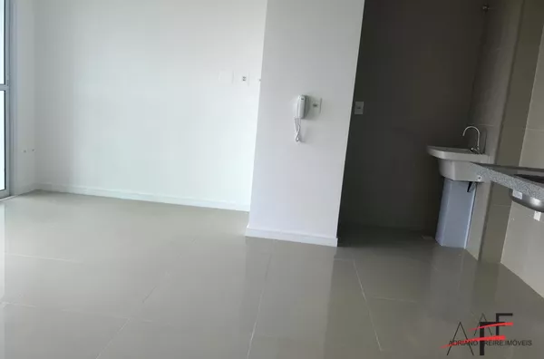 Apartamentos com 2 quartos e lazer completo no Praça da Luz.