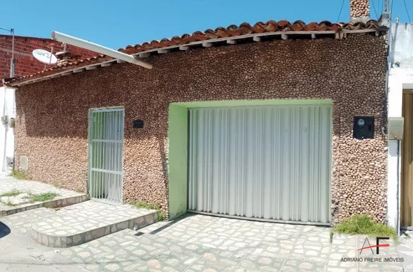 Casa Plana com 3 quartos para venda na Messejana