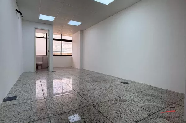 Sala Comercial no ITC MOURA DUBEUX para locação