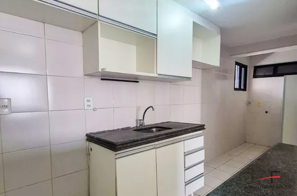 Excelente Apartamento com 3 quartos para Venda no Meireles