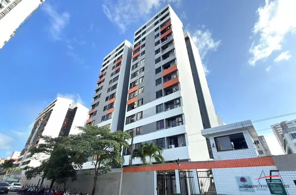 Apartamento com 3 quartos para Venda no Cocó