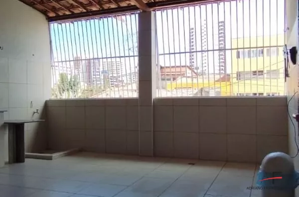Casa Duplex com 7 quartos para venda na Cidade 2000