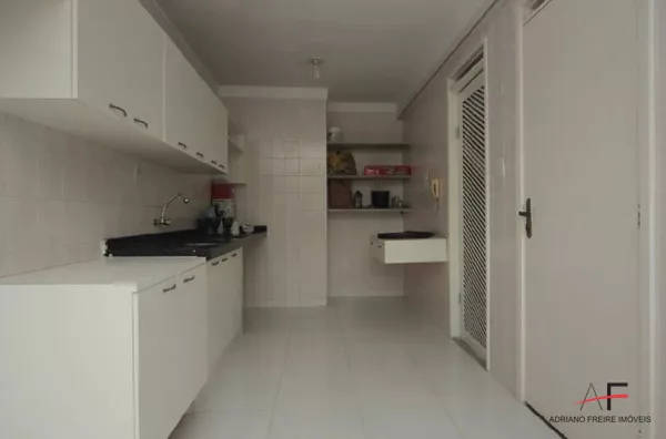 Apartamento com 2 suítes para venda no Edifício Hollywood