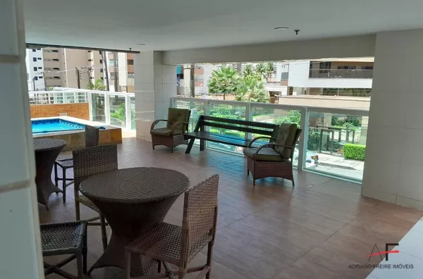 Apartamento Porteira Fechada com Vista Mar, 2 quartos para Venda no Meireles