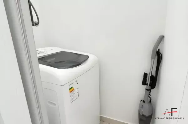 Apartamento projetado e mobiliado com 2 quartos no Condomínio Beach Class