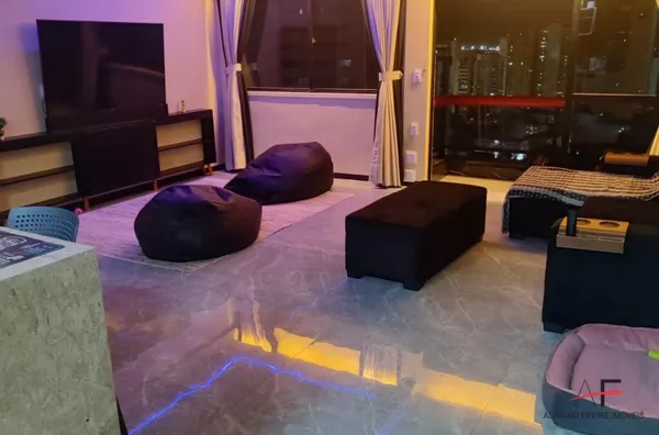 Apartamento Porteira Fechada com Vista Mar para venda na Praia de Iracema