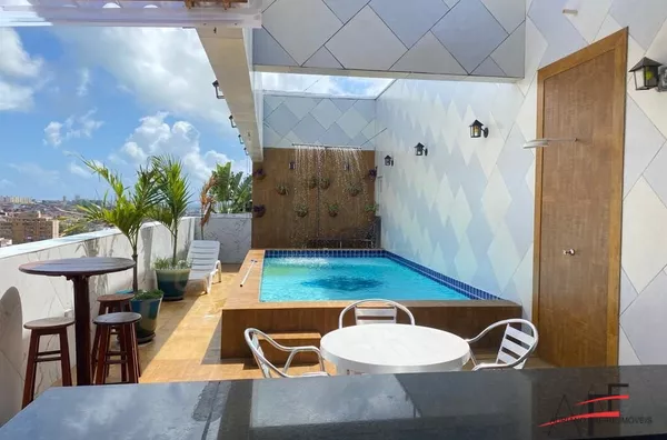 Excelente cobertura de alto padrão mobiliada para venda na Praia do Futuro