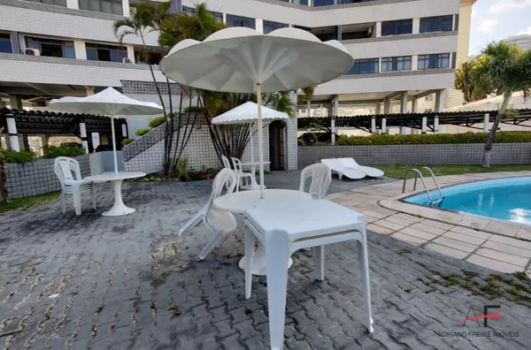 Apartamento com 3 quartos para venda na Varjota