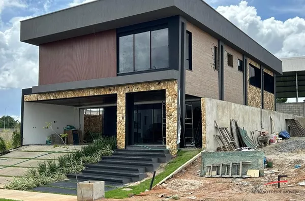 Casa de Alto Padrão com 5 suítes para venda no Condomínio Vert