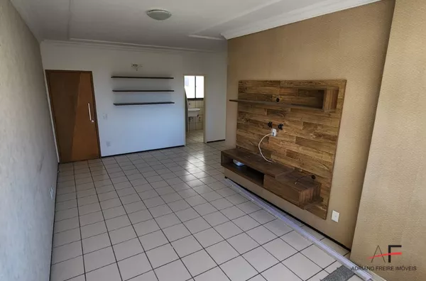 Apartamento com 2 quartos no Edifício Acapulco.