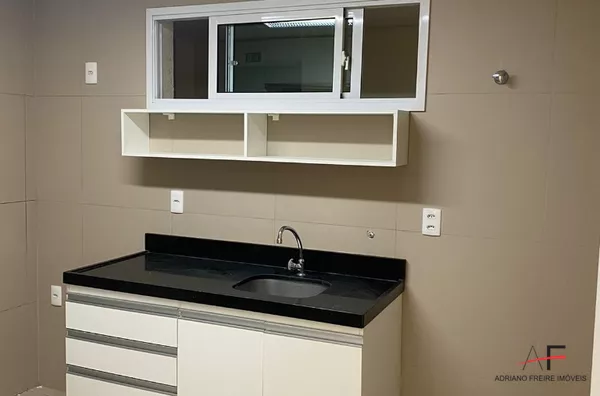 Apartamento com 3 suítes, próximo a Av. Washington Soares