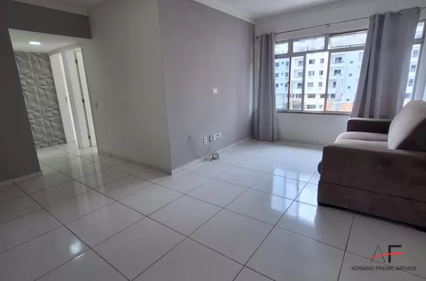 Apartamento com 3 quartos no Condomínio La Plaza