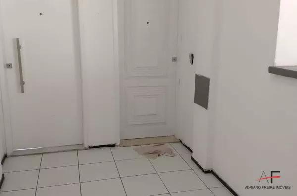 Apartamento com 3 quartos no Condomínio La Plaza